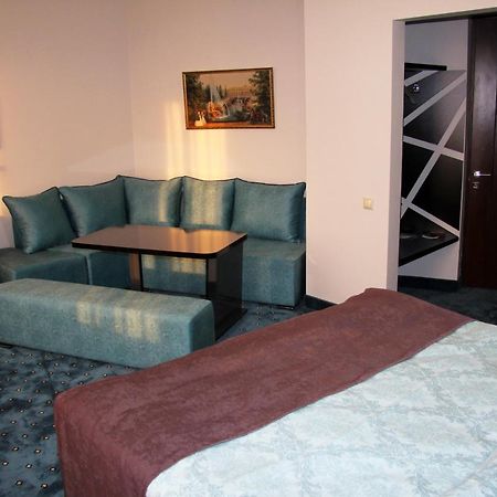 Nice Hotel Erywań Zewnętrze zdjęcie