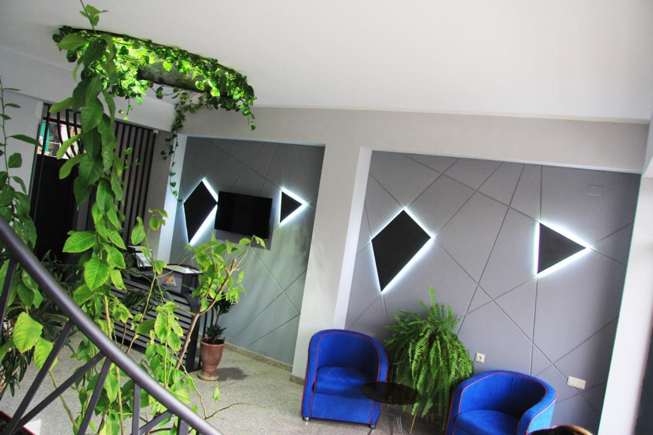 Nice Hotel Erywań Zewnętrze zdjęcie