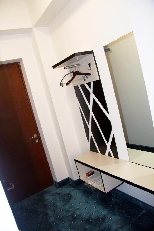 Nice Hotel Erywań Zewnętrze zdjęcie