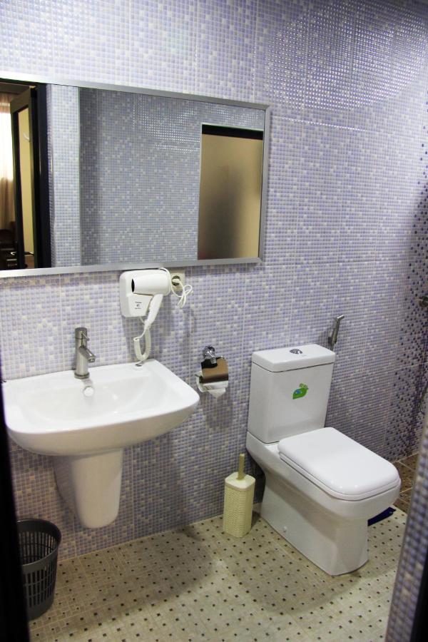 Nice Hotel Erywań Zewnętrze zdjęcie